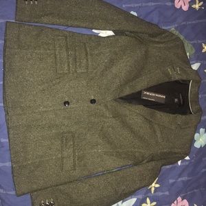 In perfect condition never worn looking for owner.